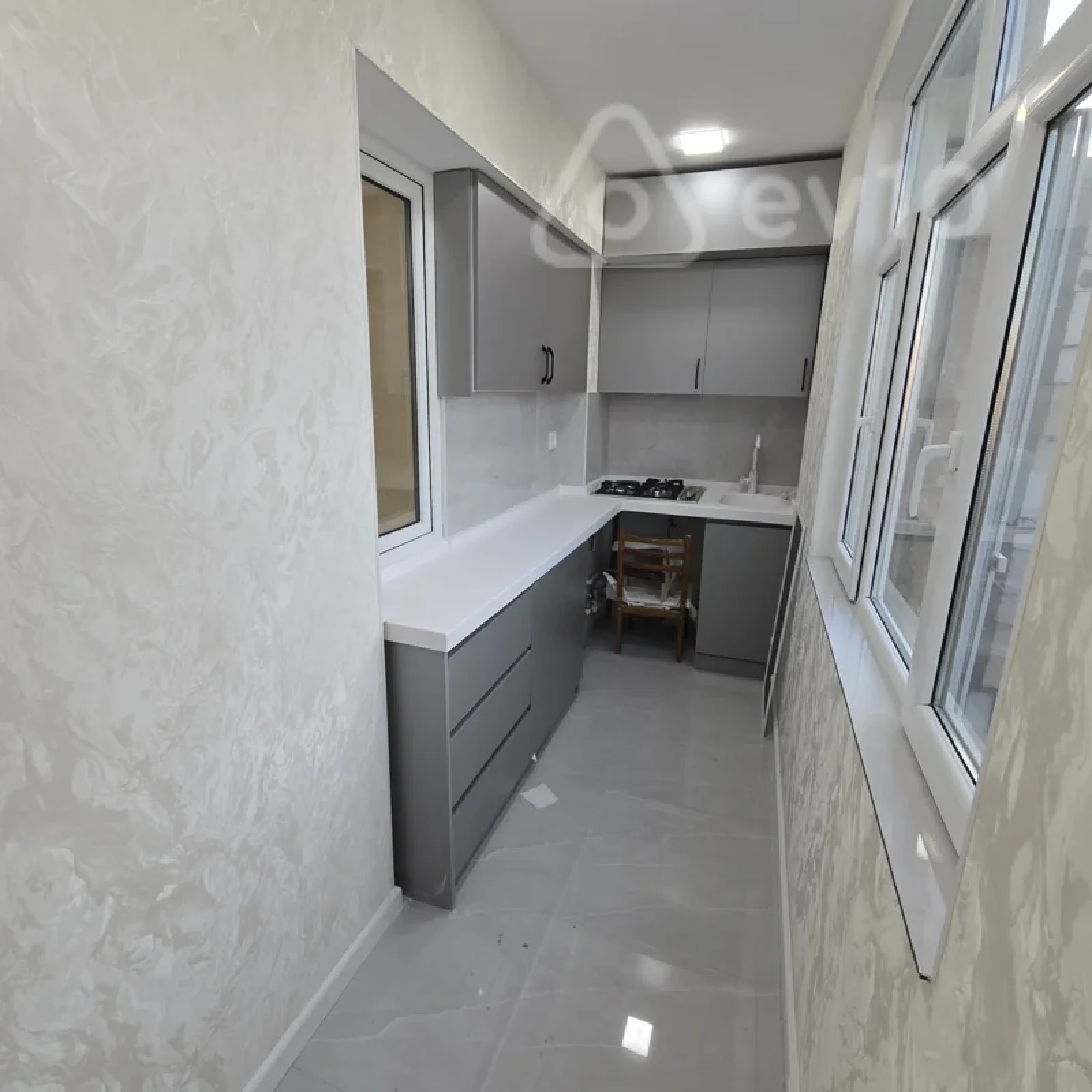 Satılır 2 otaqlı köhnə tikili 35 m²