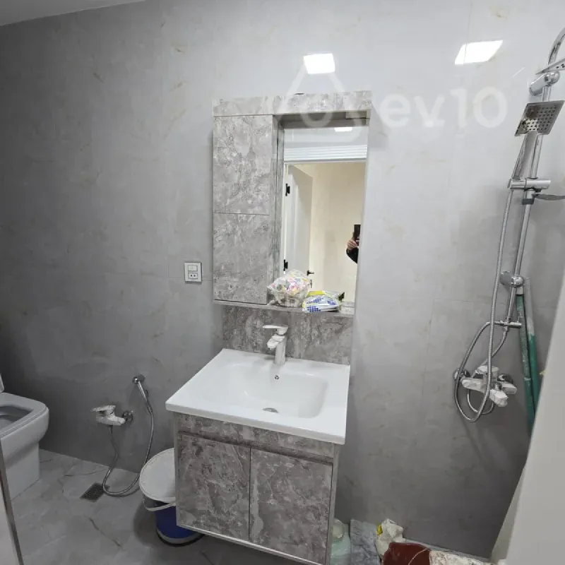 Satılır 2 otaqlı köhnə tikili 35 m²