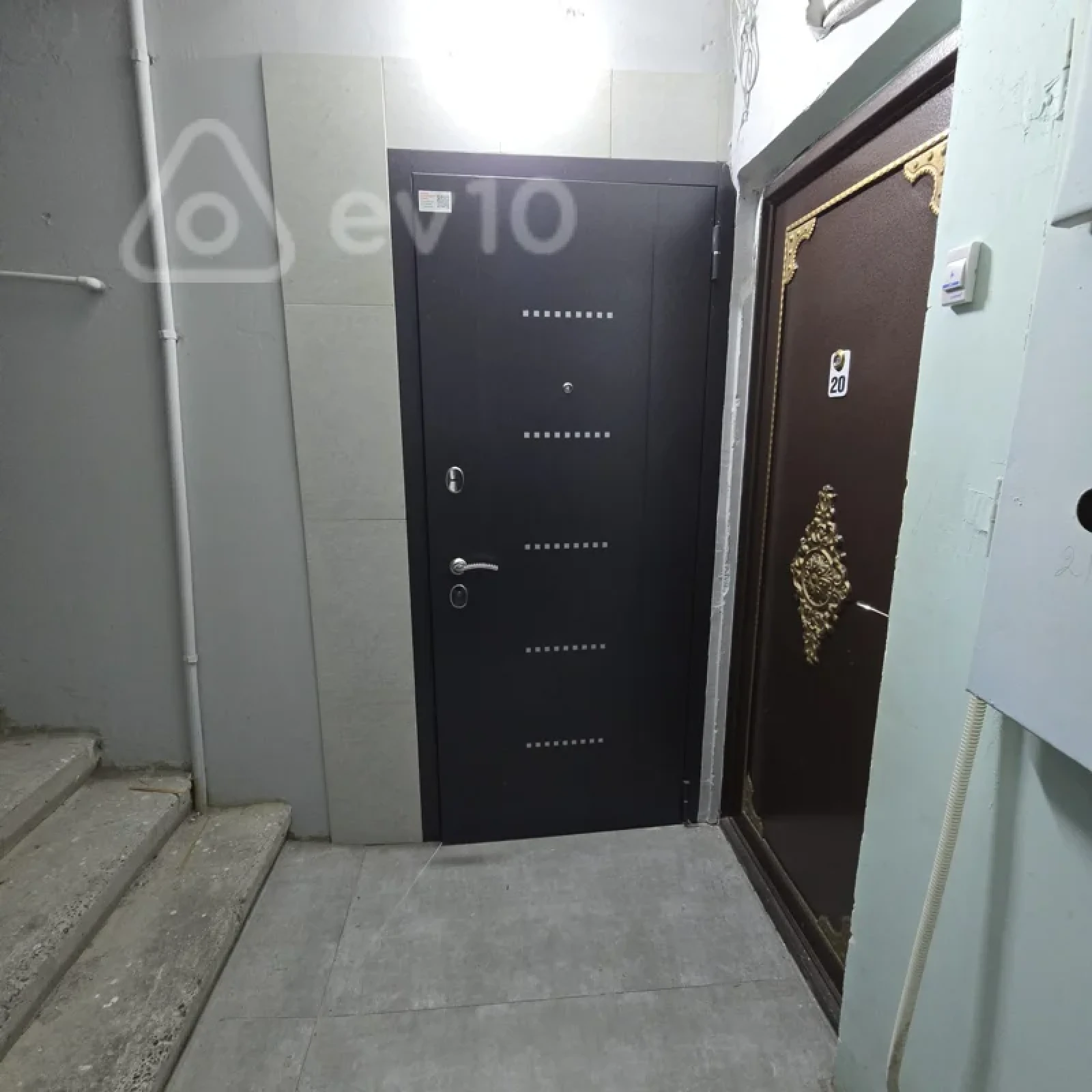 Satılır 2 otaqlı köhnə tikili 35 m²