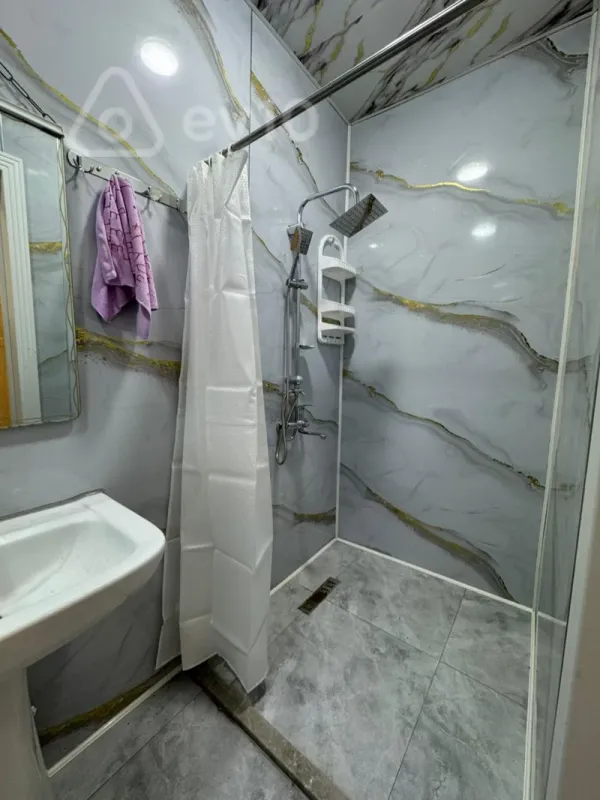 Kirayə verilir 2 otaqlı yeni tikili 55 m²