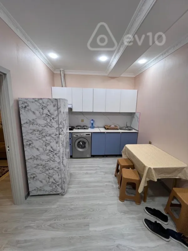 Kirayə verilir 2 otaqlı yeni tikili 56 m²