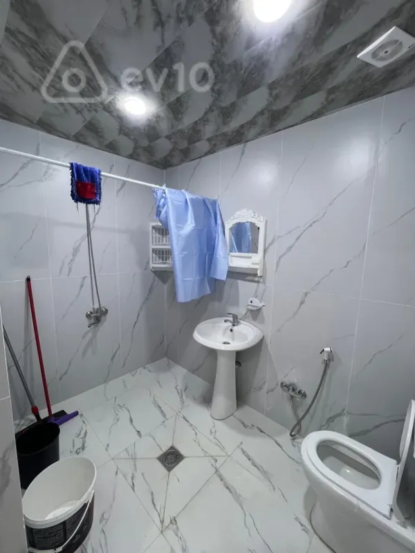 Kirayə verilir 2 otaqlı yeni tikili 56 m²