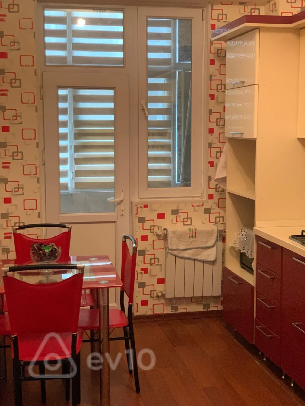 Kirayə verilir 2 otaqlı yeni tikili 65 m²