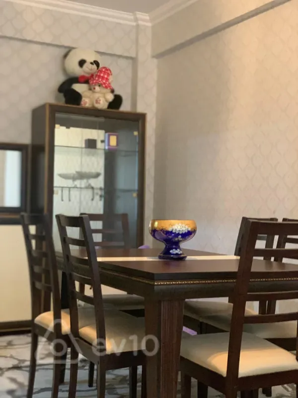 Kirayə verilir 2 otaqlı yeni tikili 65 m²