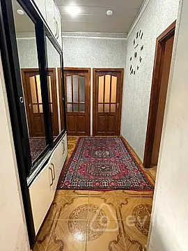 Satılır 3 otaqlı köhnə tikili 105 m²