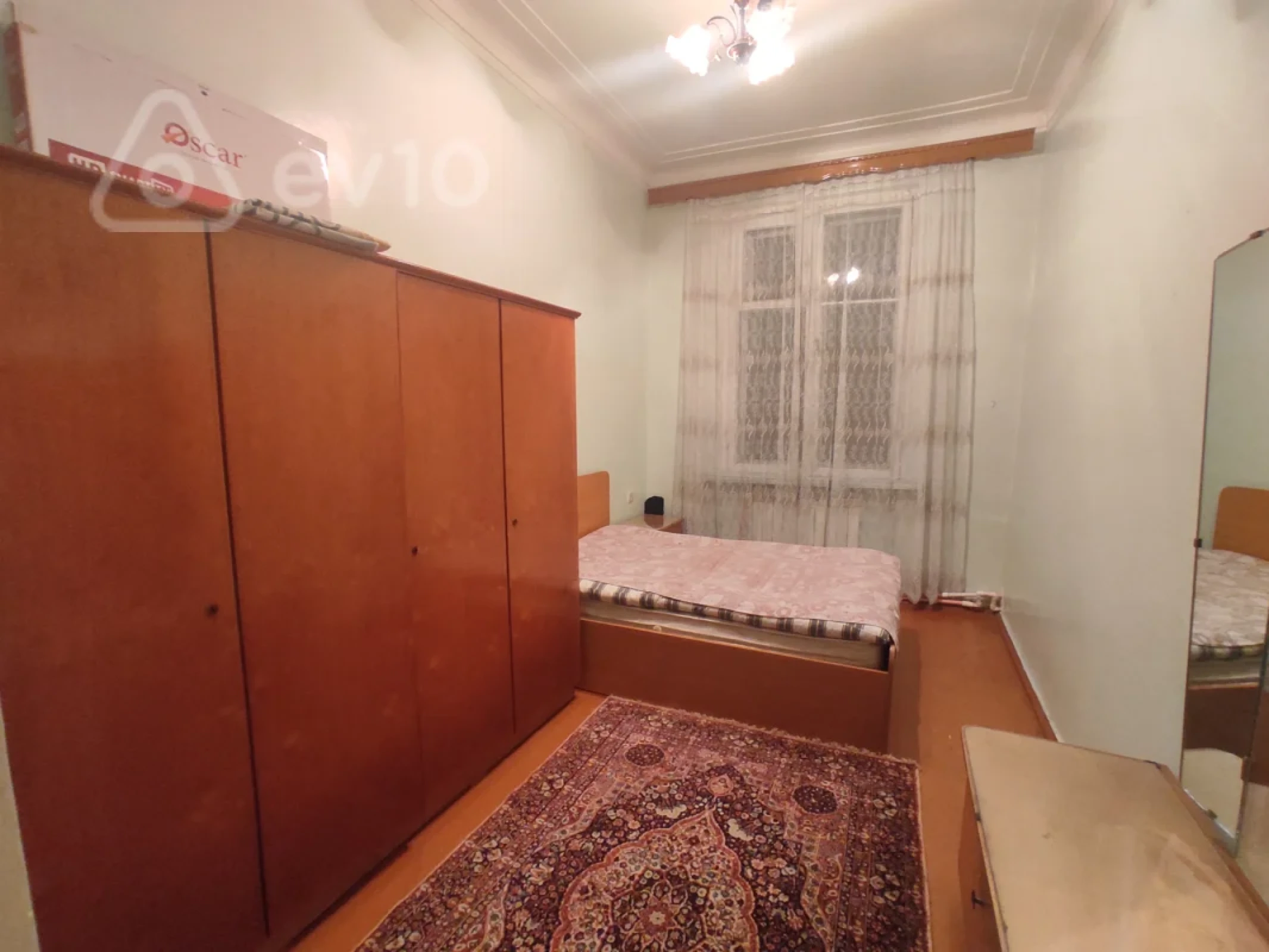 Kirayə verilir 2 otaqlı köhnə tikili 75 m²