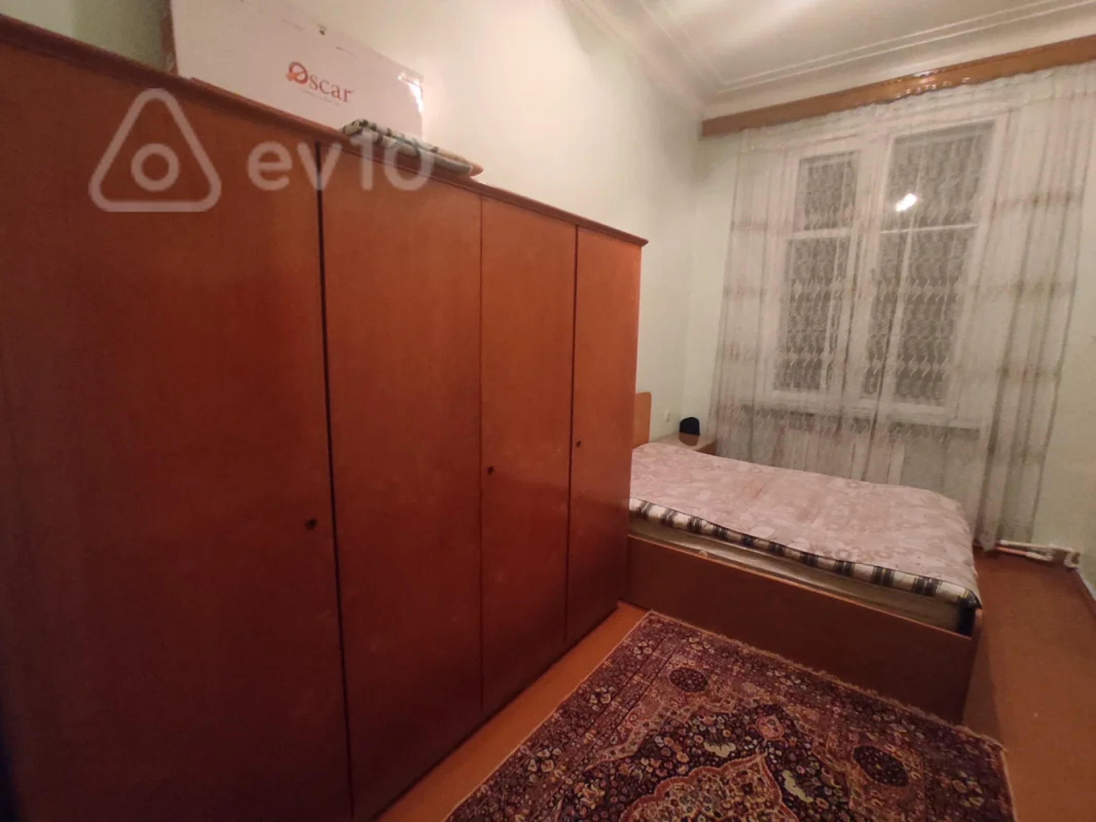 Kirayə verilir 2 otaqlı köhnə tikili 75 m²