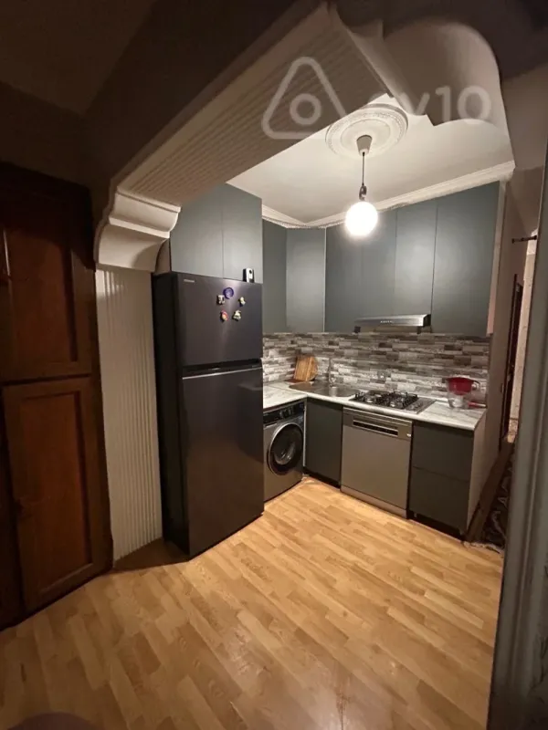 Satılır 3 otaqlı köhnə tikili 63 m²