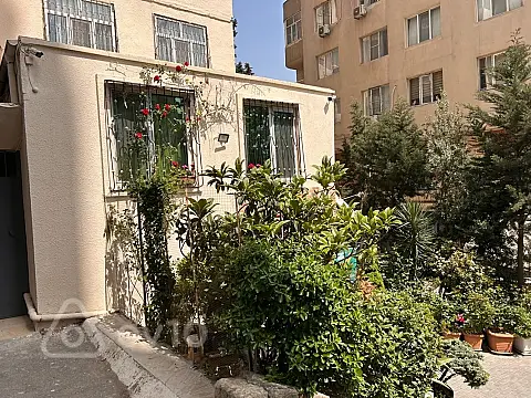 Satılır 3 otaqlı köhnə tikili 63 m²