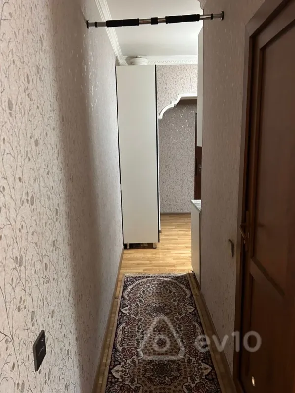 Satılır 3 otaqlı köhnə tikili 63 m²