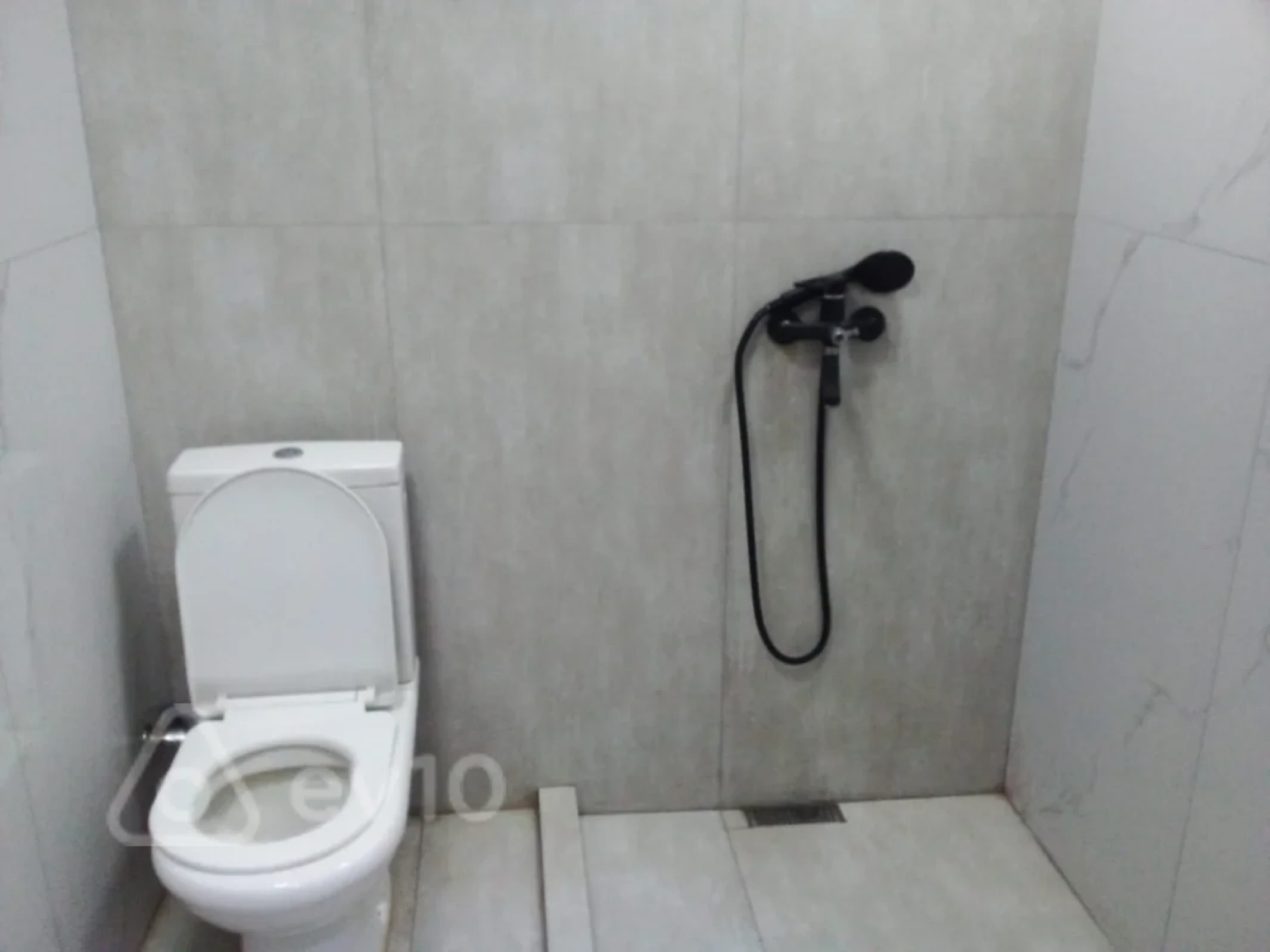 Kirayə verilir 1 otaqlı yeni tikili 30 m²