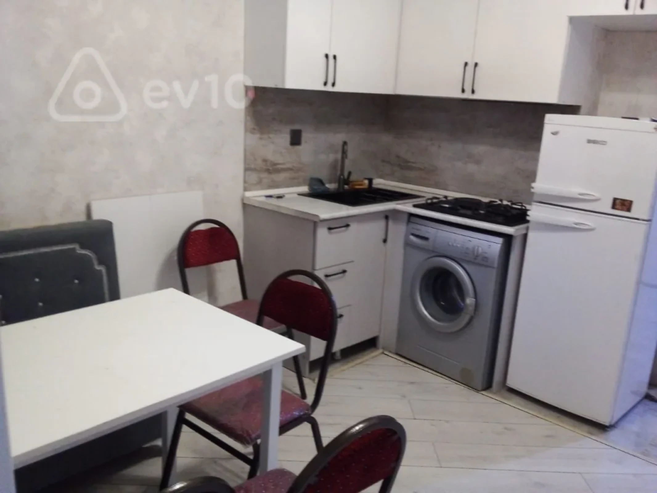 Kirayə verilir 1 otaqlı yeni tikili 30 m²