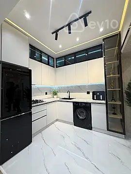Kirayə verilir 2 otaqlı yeni tikili 55 m²