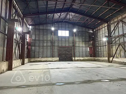 Kirayə verilir mənzil 1300 m²