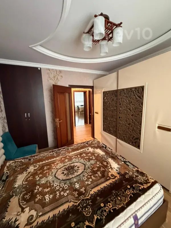 Satılır 2 otaqlı köhnə tikili 50 m²