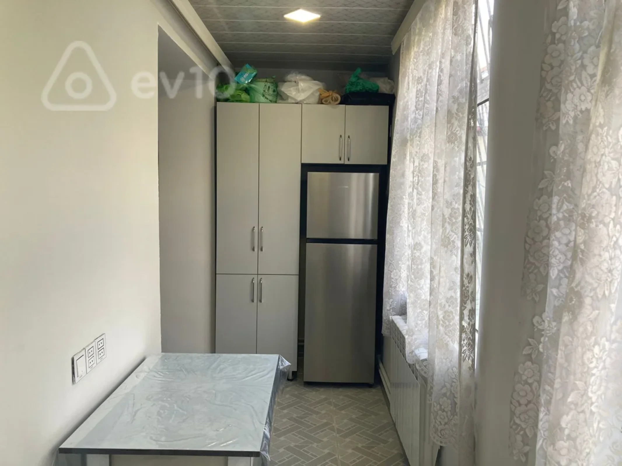 Satılır 3 otaqlı köhnə tikili 65 m²