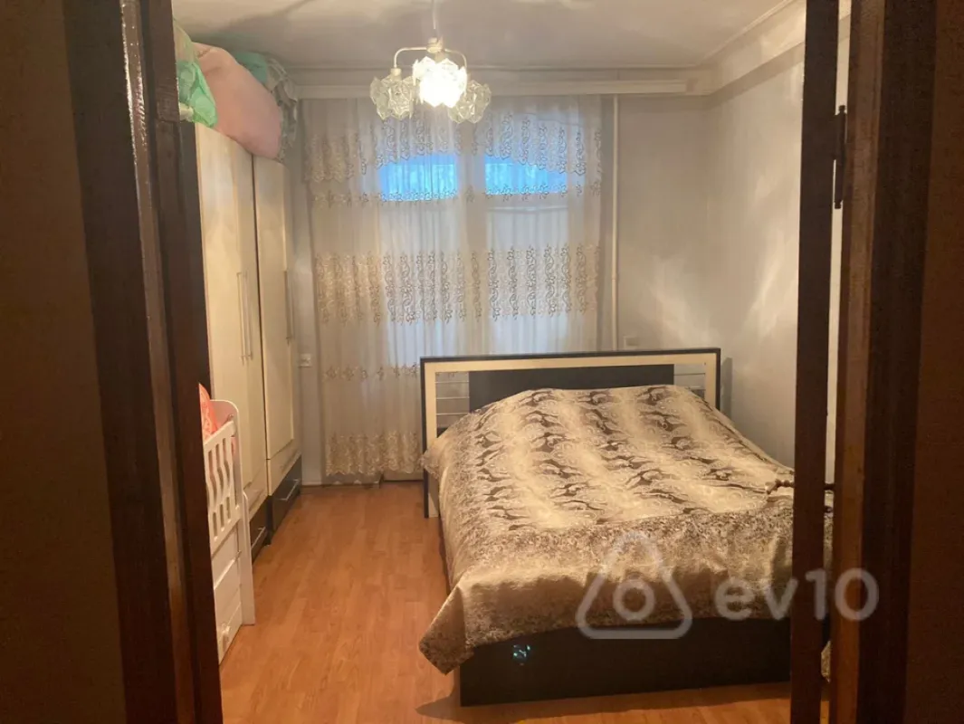 Satılır 3 otaqlı köhnə tikili 65 m²