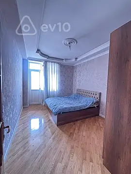 Kirayə verilir 4 otaqlı yeni tikili 170 m²