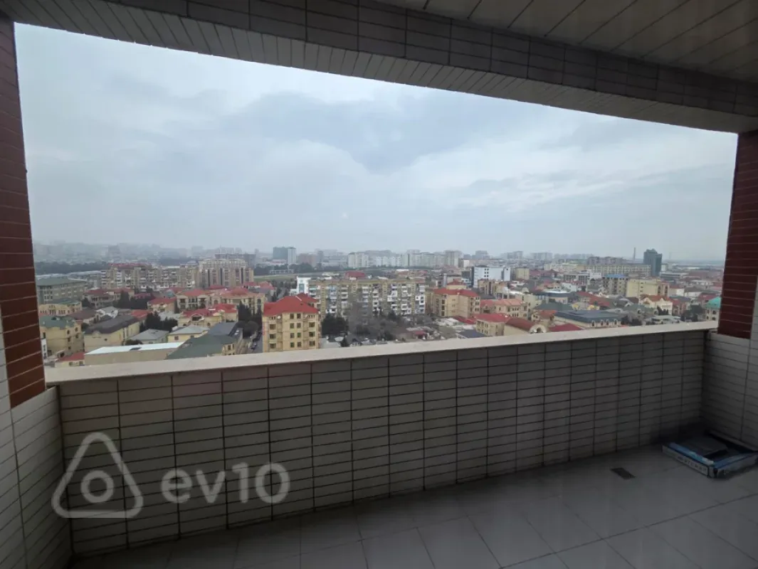 Kirayə verilir 3 otaqlı yeni tikili 170 m²