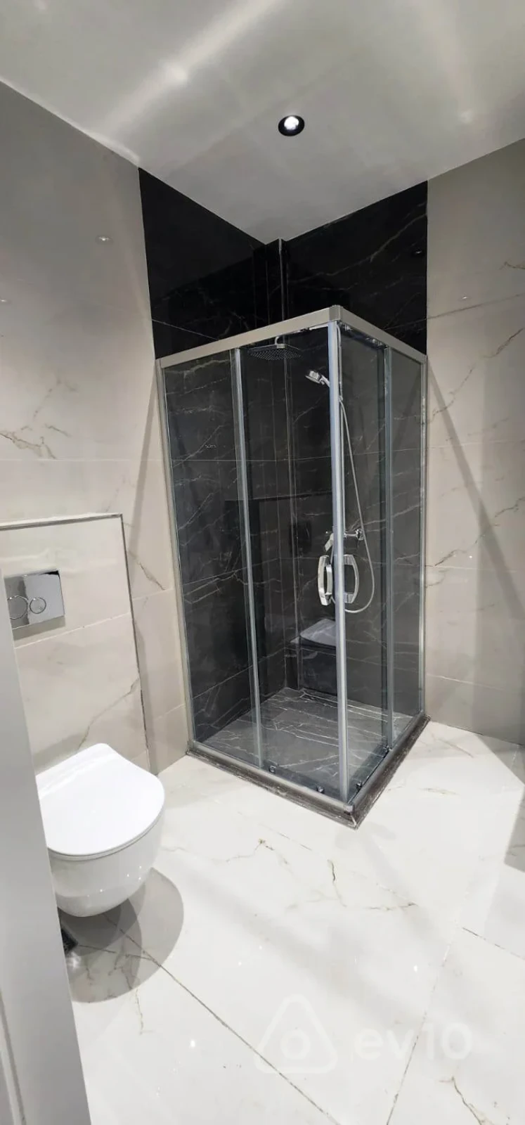 Kirayə verilir 2 otaqlı yeni tikili 120 m²