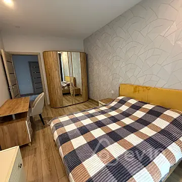 Kirayə verilir 4 otaqlı yeni tikili 190 m²