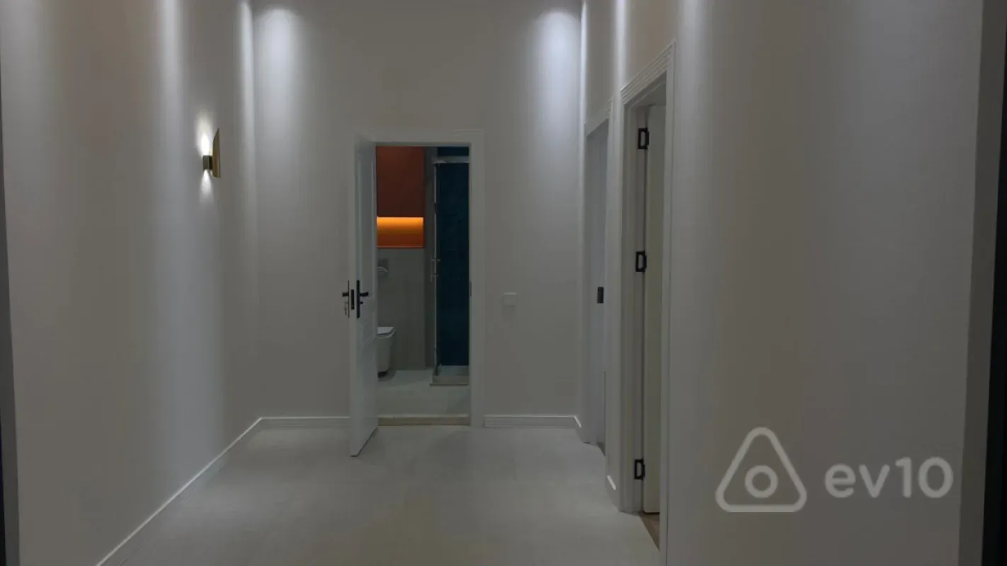 Kirayə verilir 2 otaqlı yeni tikili 72 m²