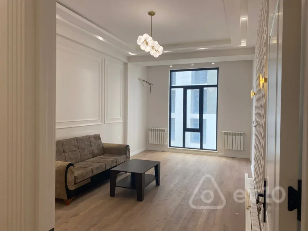 Kirayə verilir 2 otaqlı yeni tikili 72 m²