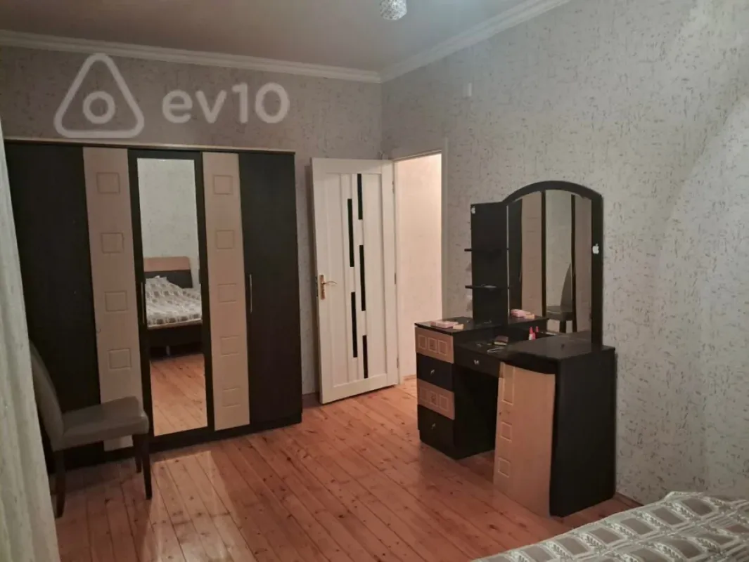 Kirayə verilir 3 otaqlı yeni tikili 100 m²