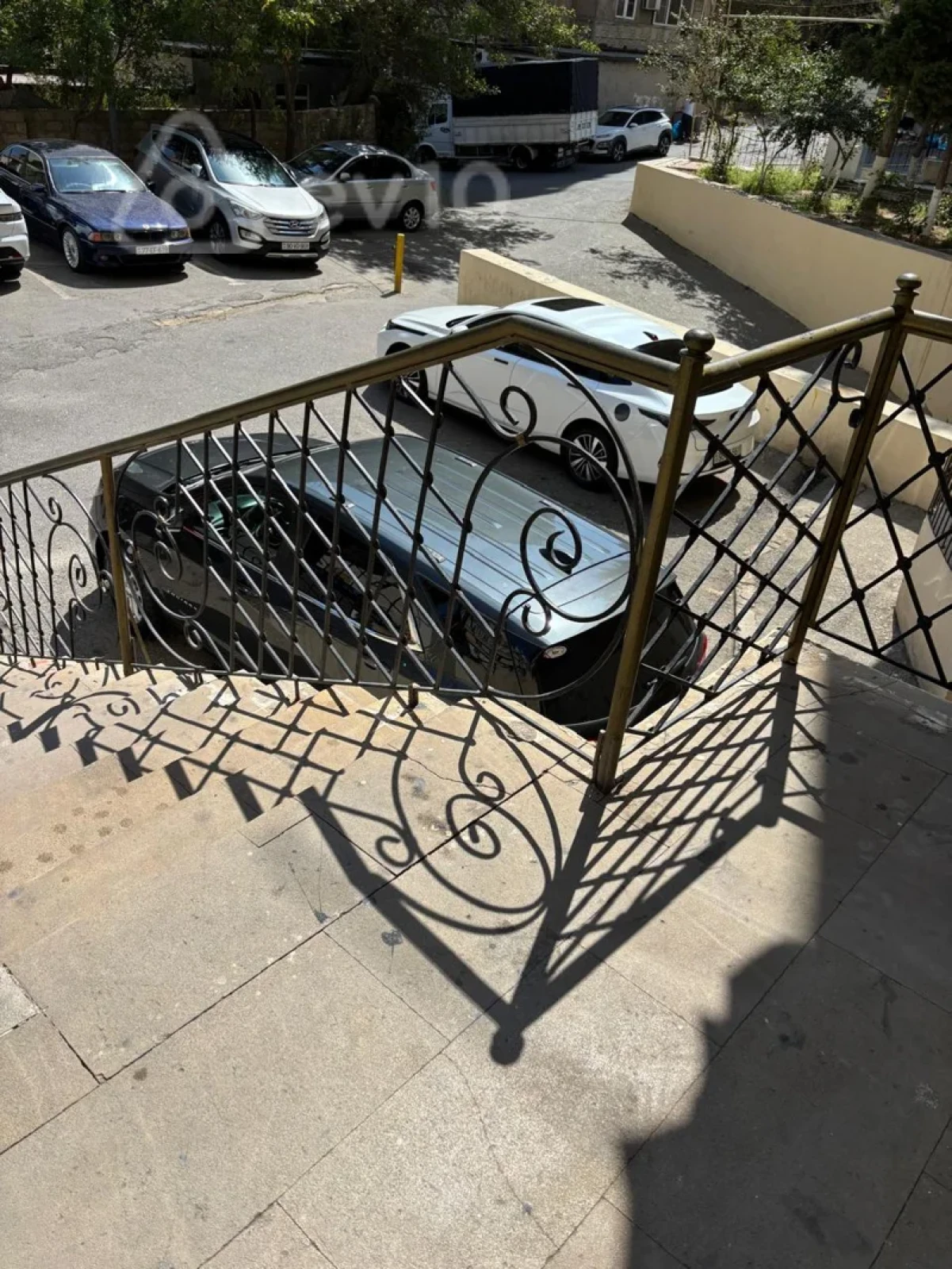 Satılır mənzil 93 m²