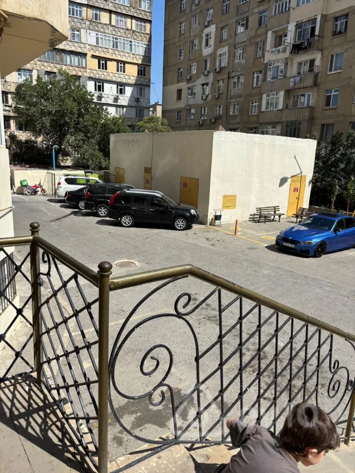 Satılır mənzil 93 m²