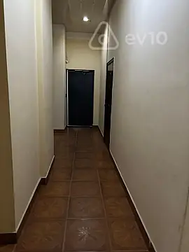 Satılır mənzil 93 m²