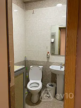 Kirayə verilir 1 otaqlı yeni tikili 70 m²