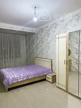 Kirayə verilir 3 otaqlı yeni tikili 95 m²
