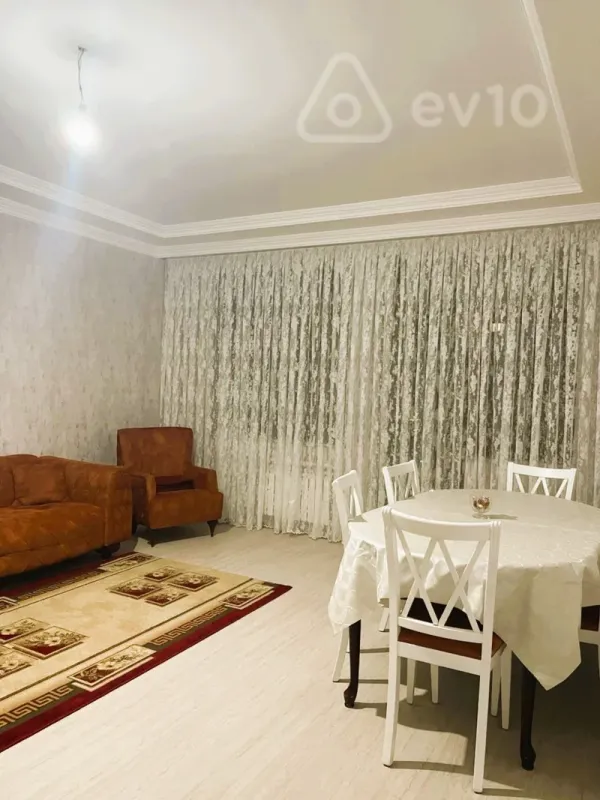 Kirayə verilir 3 otaqlı yeni tikili 95 m²