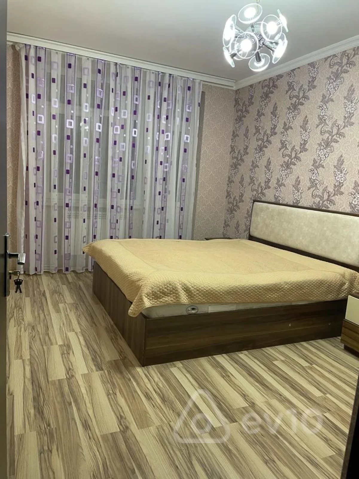Kirayə verilir 2 otaqlı köhnə tikili 35 m²