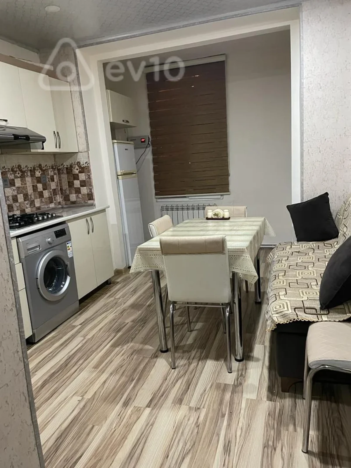Kirayə verilir 2 otaqlı köhnə tikili 35 m²