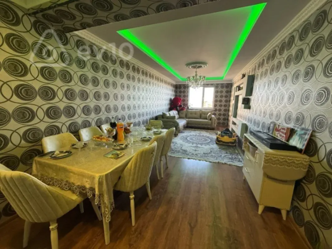 Satılır 3 otaqlı yeni tikili 135 m²