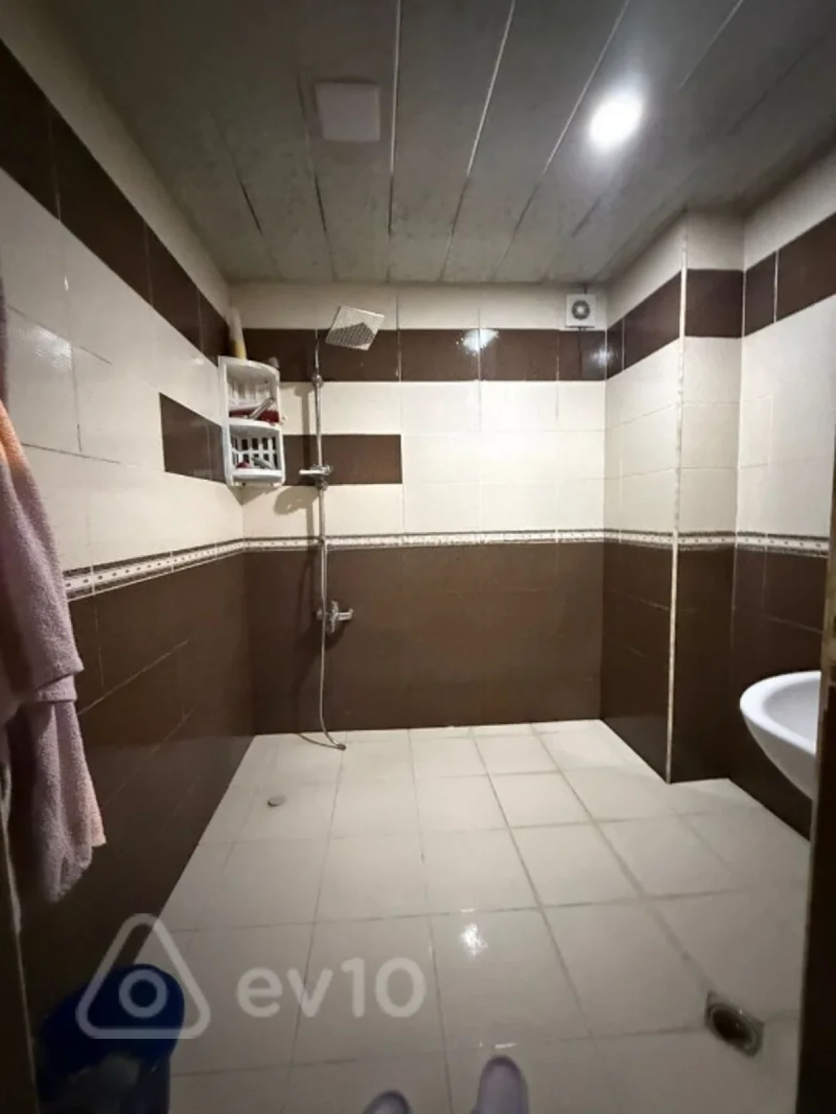 Satılır 3 otaqlı yeni tikili 135 m²