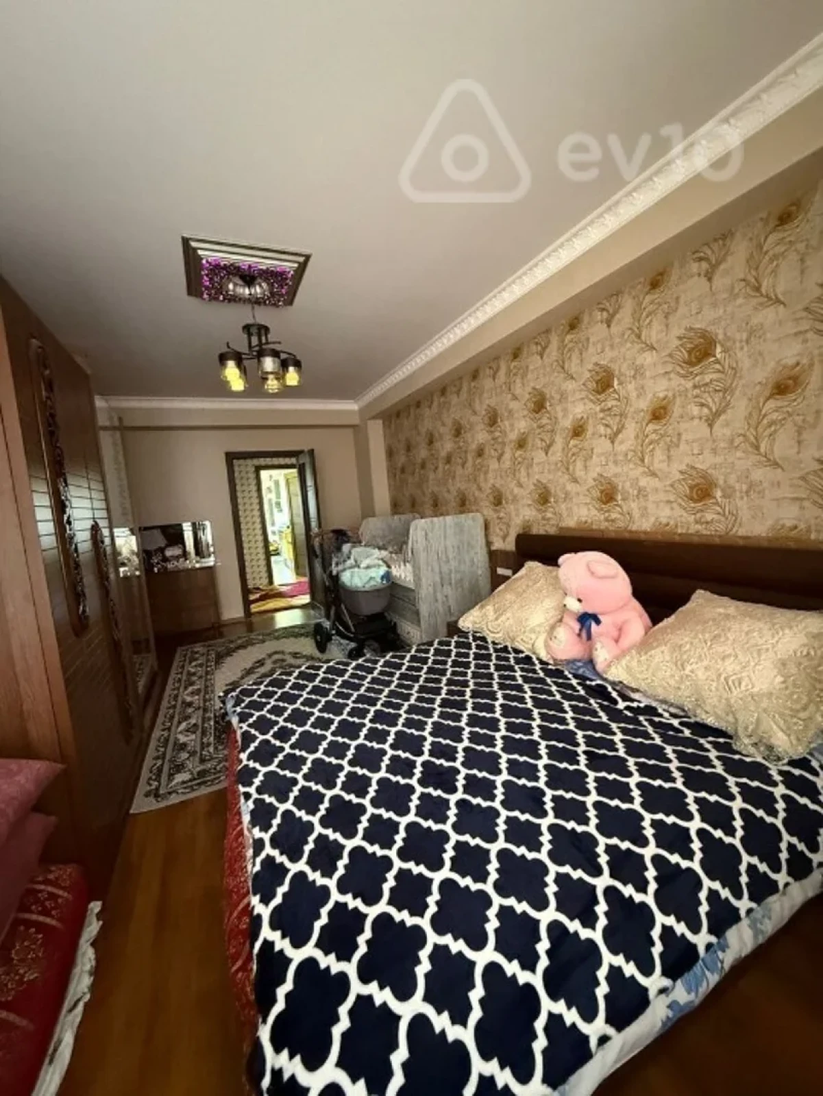 Satılır 3 otaqlı yeni tikili 135 m²