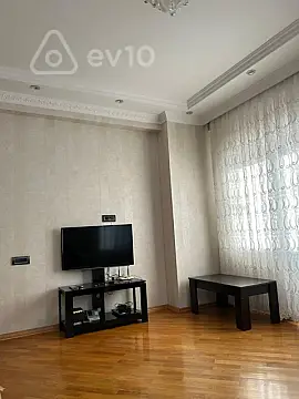 Kirayə verilir 3 otaqlı yeni tikili 95 m²