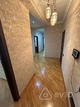 Kirayə verilir 3 otaqlı yeni tikili 95 m²