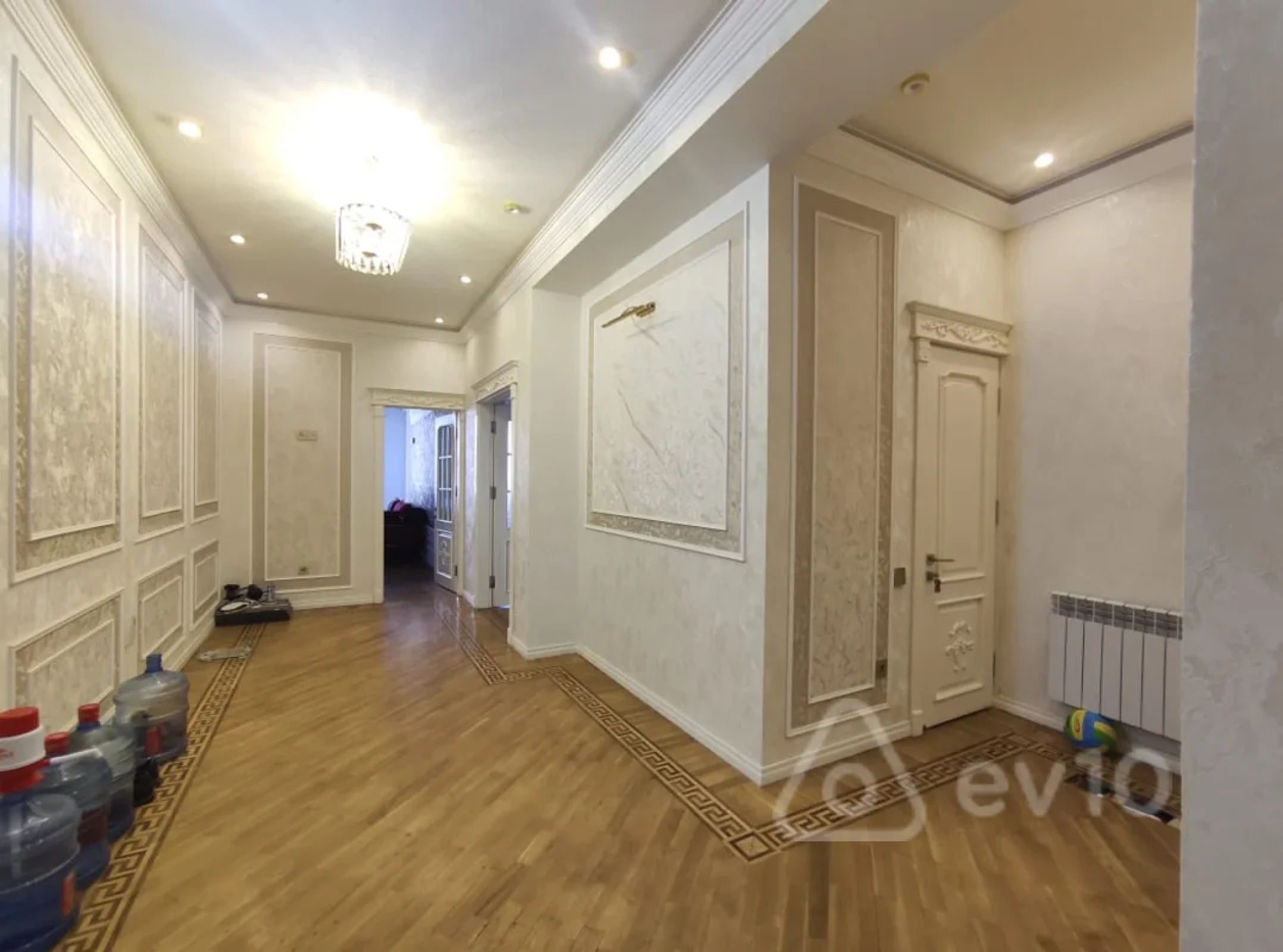 Satılır 3 otaqlı yeni tikili 138 m²