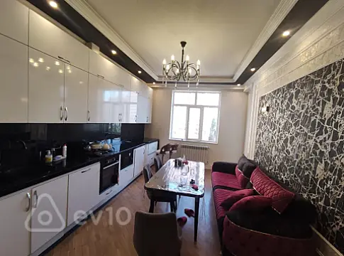 Satılır 3 otaqlı yeni tikili 138 m²