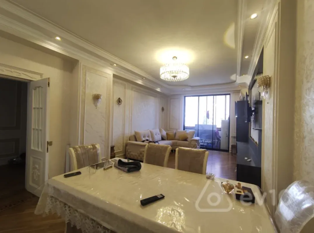 Satılır 3 otaqlı yeni tikili 138 m²