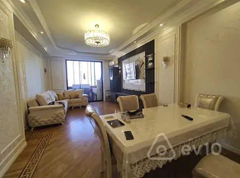 Satılır 3 otaqlı yeni tikili 138 m²