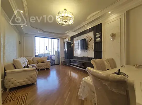 Satılır 3 otaqlı yeni tikili 138 m²