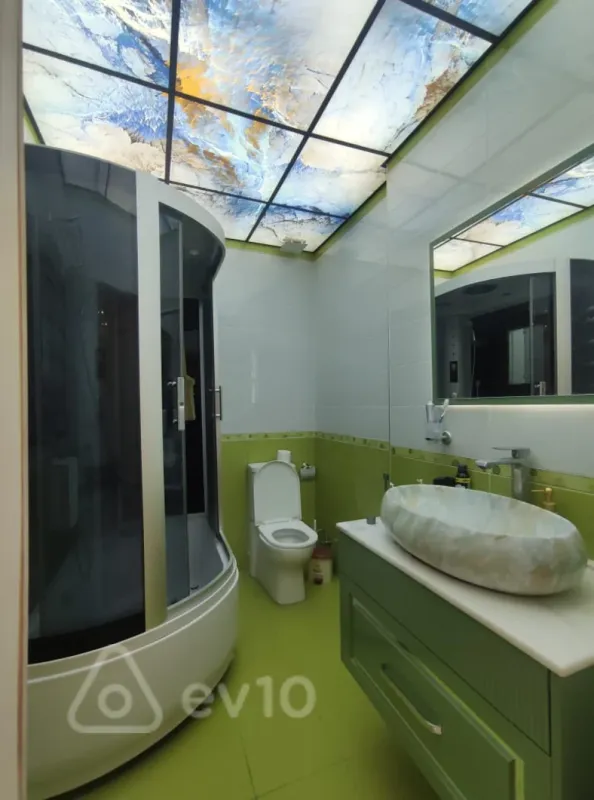 Satılır 3 otaqlı yeni tikili 138 m²