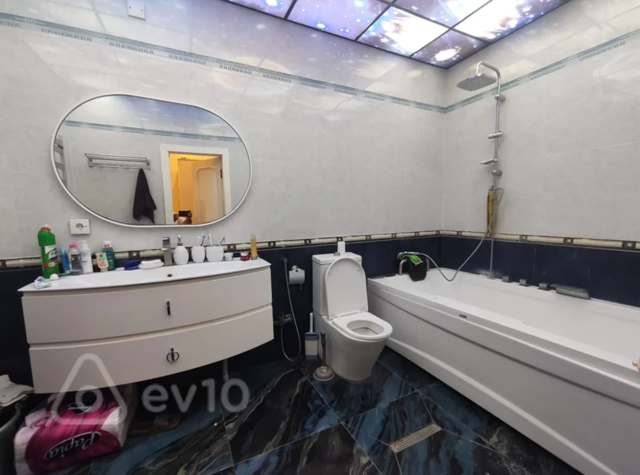 Satılır 3 otaqlı yeni tikili 138 m²