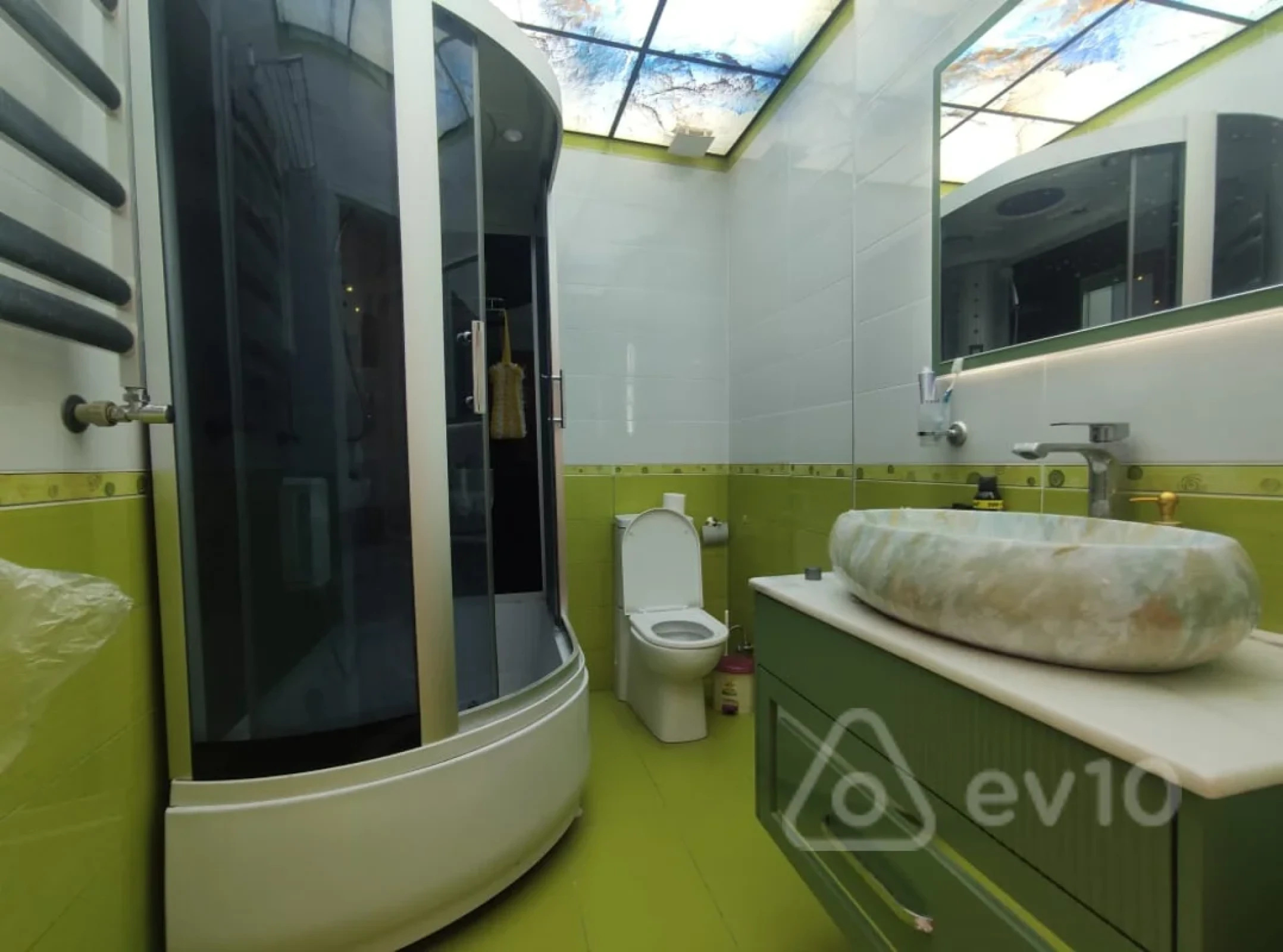 Satılır 3 otaqlı yeni tikili 138 m²