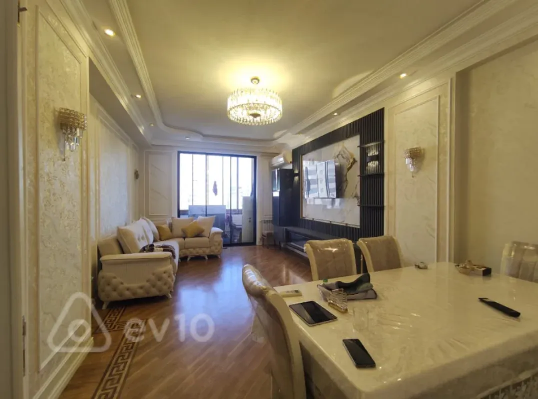 Satılır 3 otaqlı yeni tikili 138 m²
